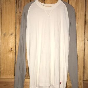 IZOD Long sleeve Tee Large